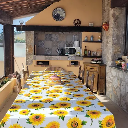 La Maison Des Mots Et Des Notes Rocabruna