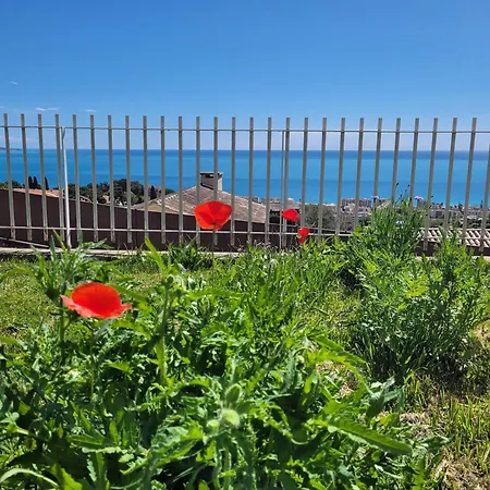 Kwatera prywatna La Maison Des Mots Et Des Notes Roquebrune-Cap-Martin