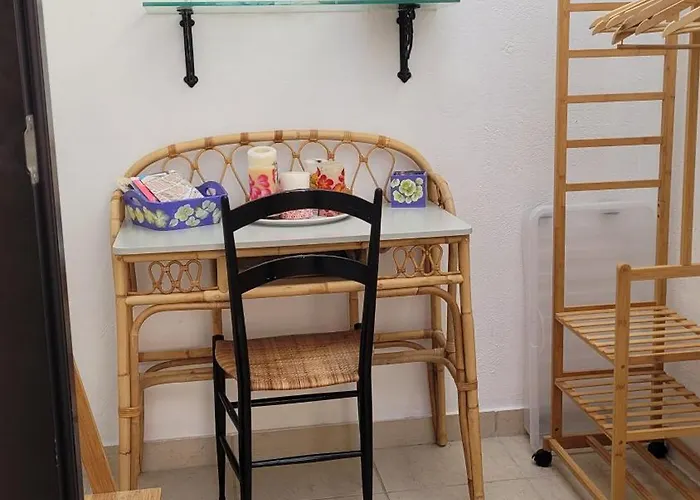 La Maison Des Mots Et Des Notes Homestay Roquebrune-Cap-Martin